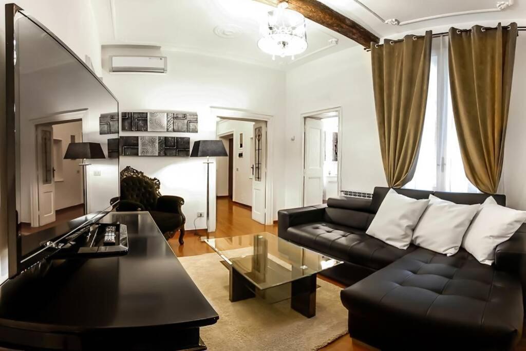Banchi - Classic Apartment Between Navona And Campo Dei Fiori Рим Экстерьер фото
