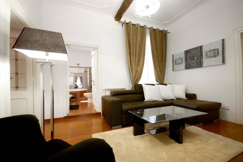 Banchi - Classic Apartment Between Navona And Campo Dei Fiori Рим Экстерьер фото